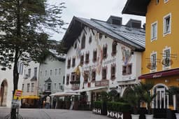 Hotel Goldener Greif, Kitzbühel logo