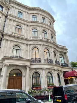 Les Ambassadeurs Club logo